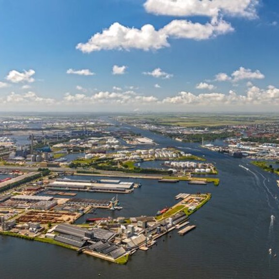 Overzichtsfoto Amsterdamse haven